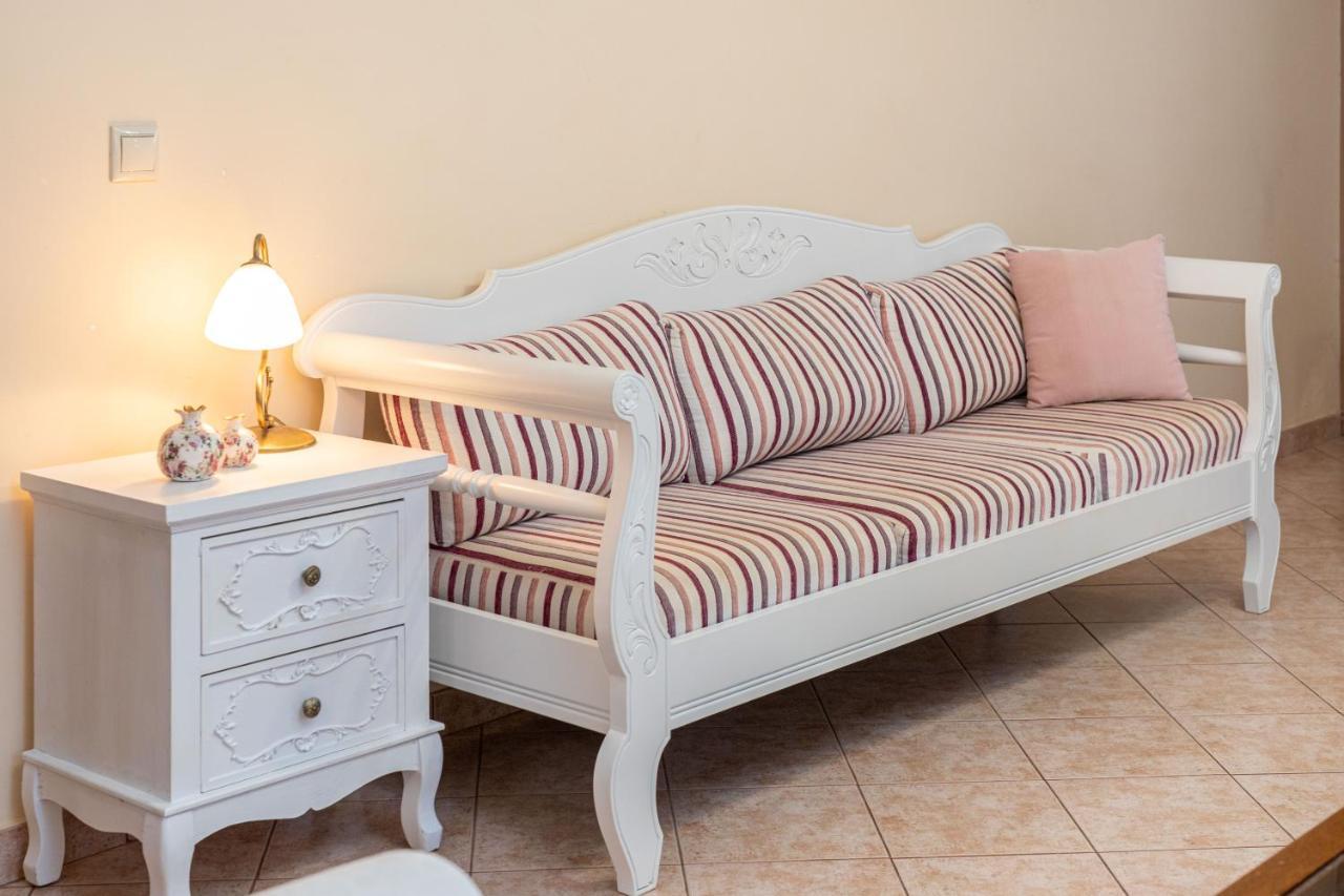 Artemis Superb 2 Bedroom Apartment 700 M Away From The Beach Minia Extérieur photo