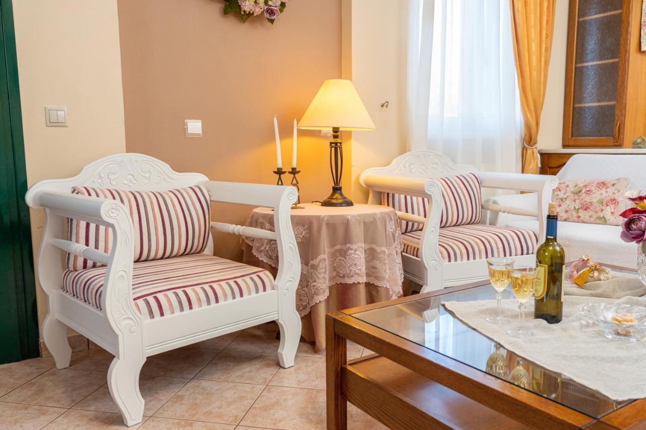 Artemis Superb 2 Bedroom Apartment 700 M Away From The Beach Minia Extérieur photo