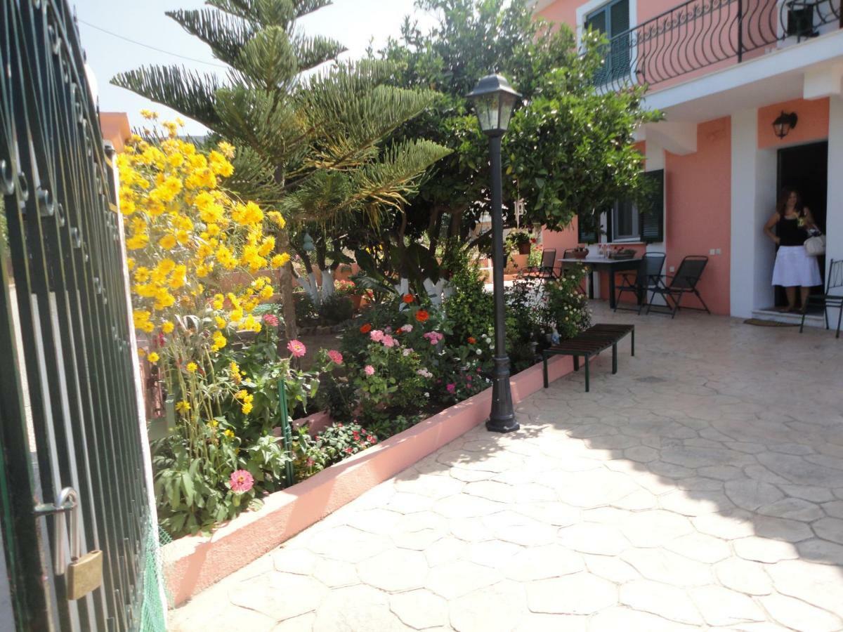 Artemis Superb 2 Bedroom Apartment 700 M Away From The Beach Minia Extérieur photo